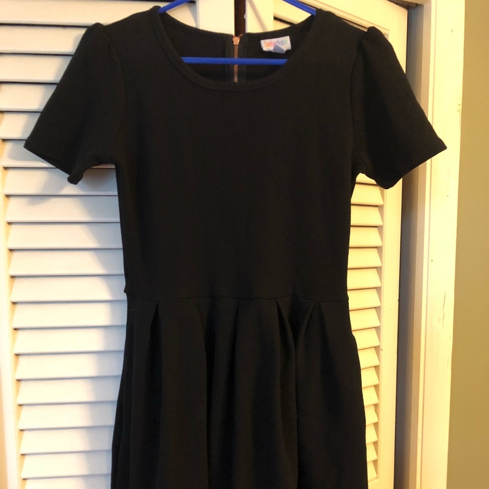 Lularoe EUC M Amelia in Black